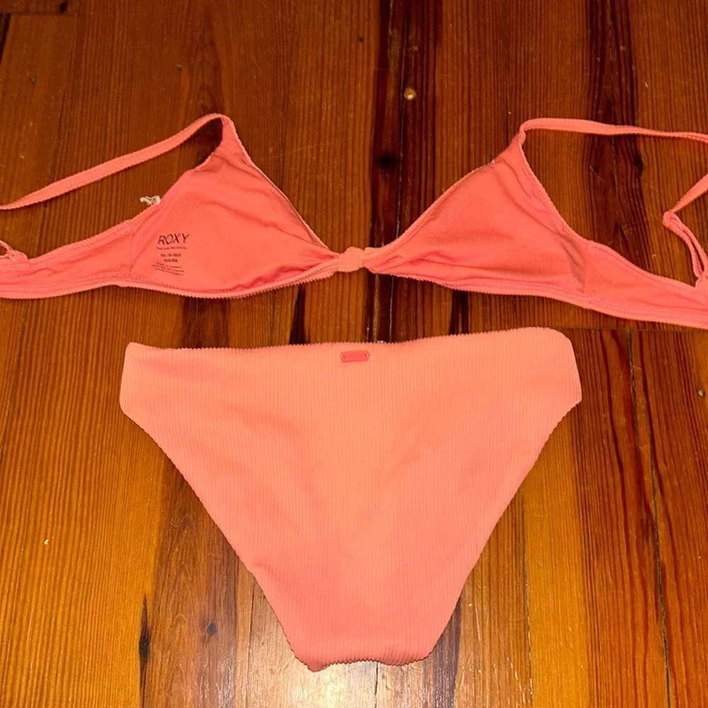ROXY SWIM SET🩷🩷 - Picture 2 of 4